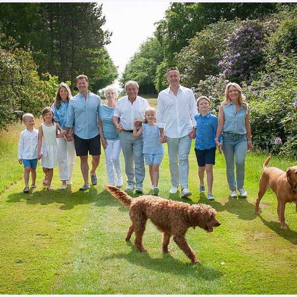 Extended family photography Surrey